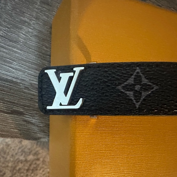 Louis Vuitton LV Slim Bracelet Adjustable Size - Picture 2 of 4